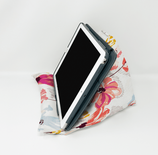 Rosewood Pillow Stand - Lucky Elefant Designs