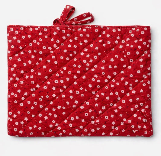 Quilted Kindle & Book Sleeve – Red Floral Fabric - Lucky Elefant Designs