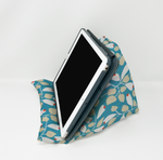 Load image into Gallery viewer, Teal Rose Pillow Stand
