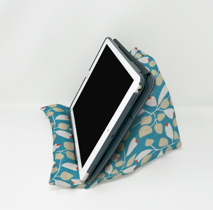 Teal Rose Pillow Stand