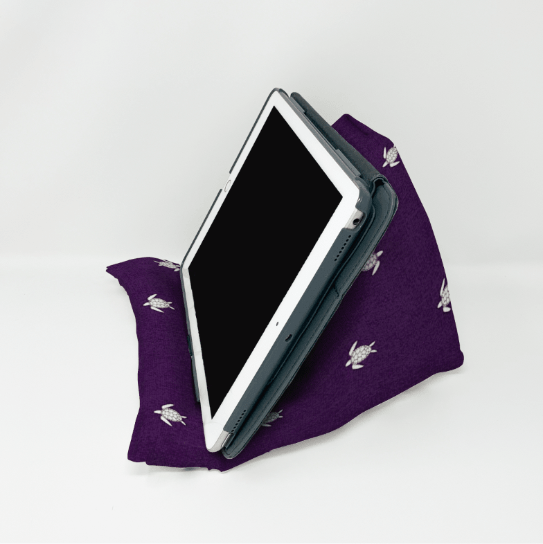 Turtle Pillow Stand - Lucky Elefant Designs